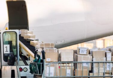 حمل بار شکستنی با هواپیما چگونه انجام میشود؟